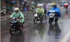 Đầu tuần Bắc Bộ và Trung Bộ nắng nhẹ, Nam Bộ mưa dông