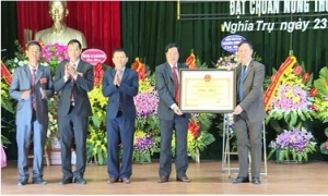 Sáng 23/11, xã Nghĩa Trụ, huyện Văn Giang tổ chức lễ đón bằng công nhận xã đạt chuẩn nông thôn mới.